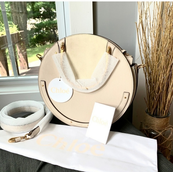 NWT stunning Chloe large Pixie shoulder bag - Picture 3 of 7